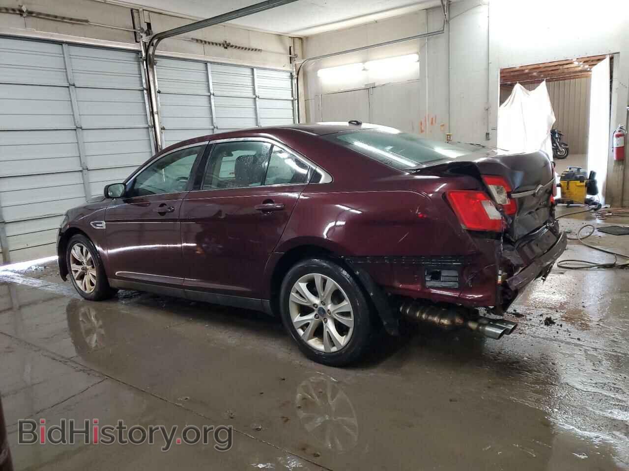 2011 FORD TAURUS - VIN: 1FAHP2EW0BG177090 - Фото 2