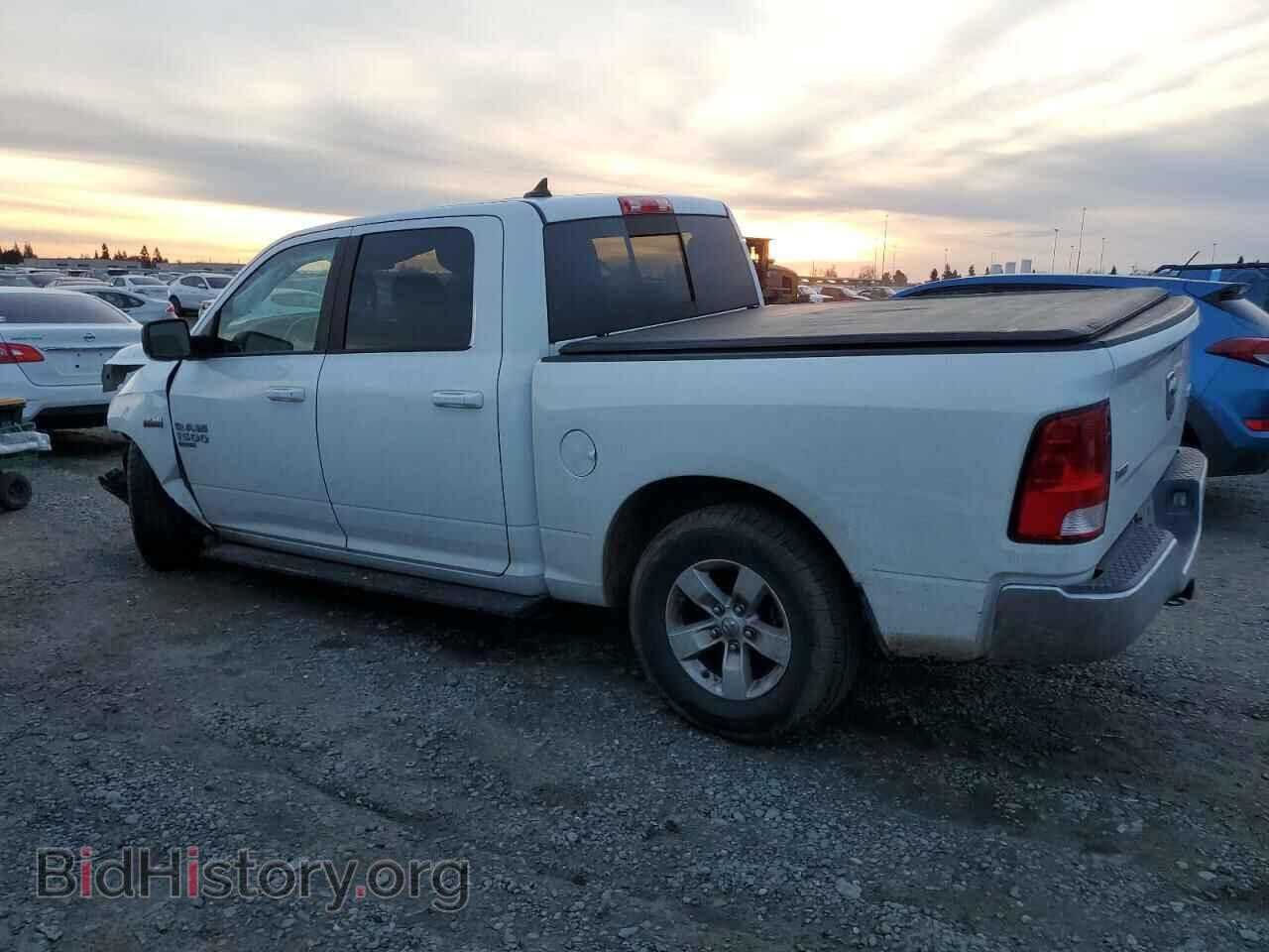 2019 RAM 1500 - VIN: 1C6RR7LT2KS587151 - Фото 2