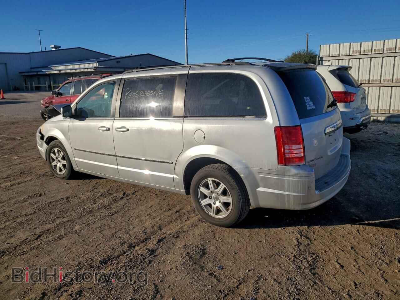 2010 CHRYSLER MINIVAN - VIN: 2A4RR5D16AR249272 - Фото 2