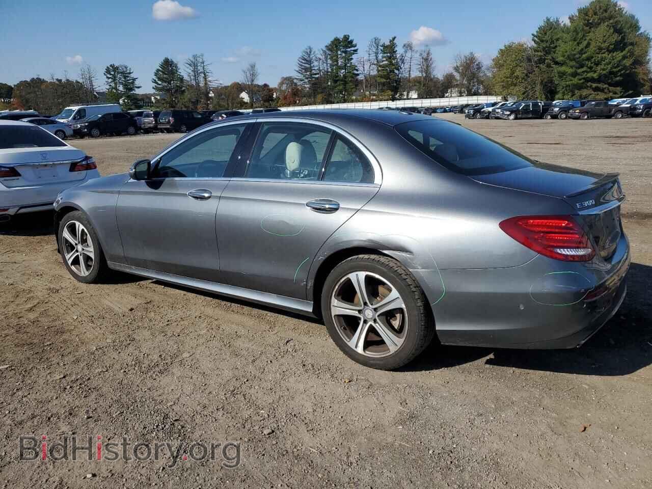 2017 MERCEDES-BENZ E-CLASS - VIN: WDDZF4KB9HA157548 - Фото 2