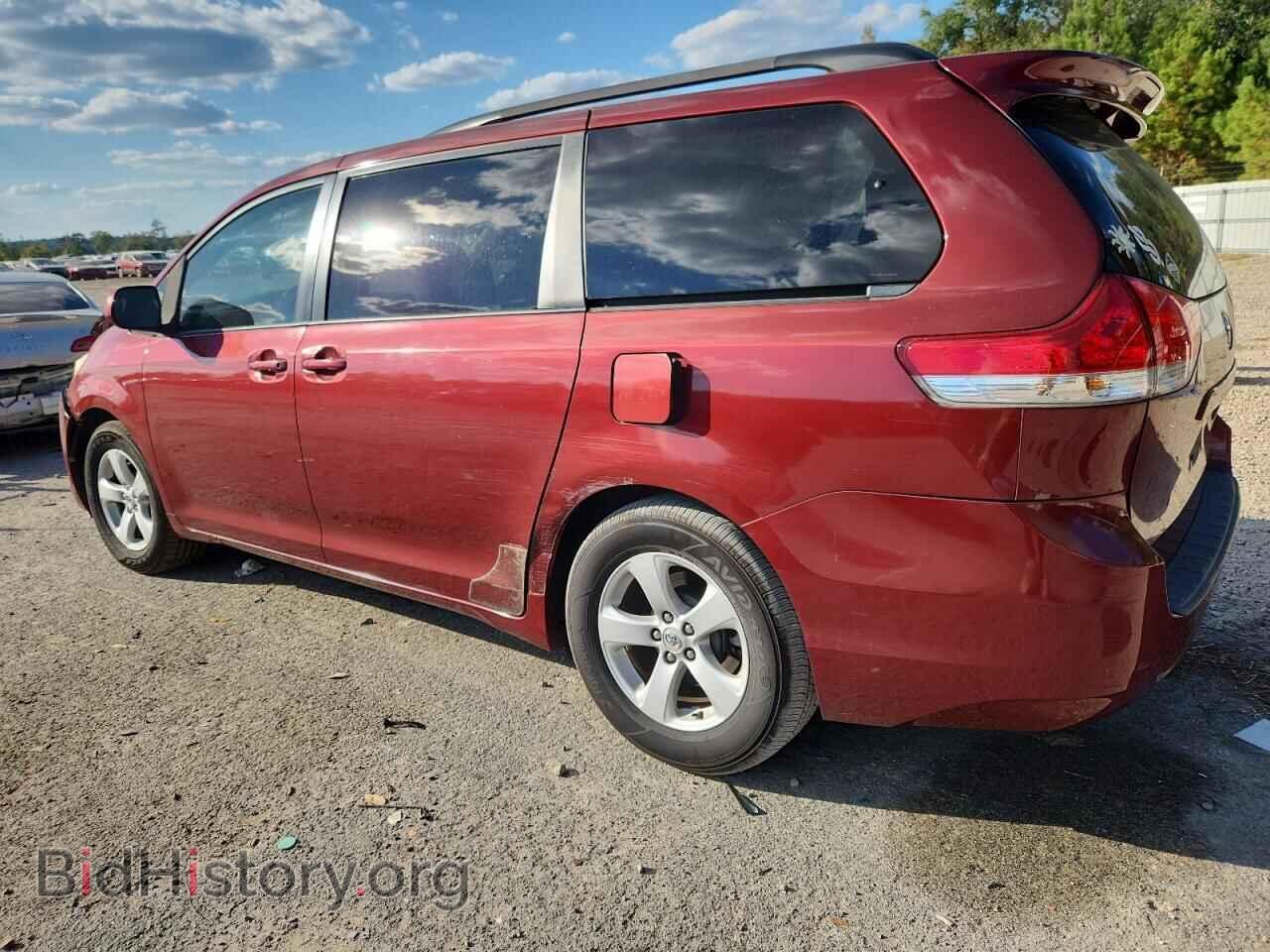 2011 TOYOTA All Models - VIN: 5TDKK3DC1BS156752 - Фото 2