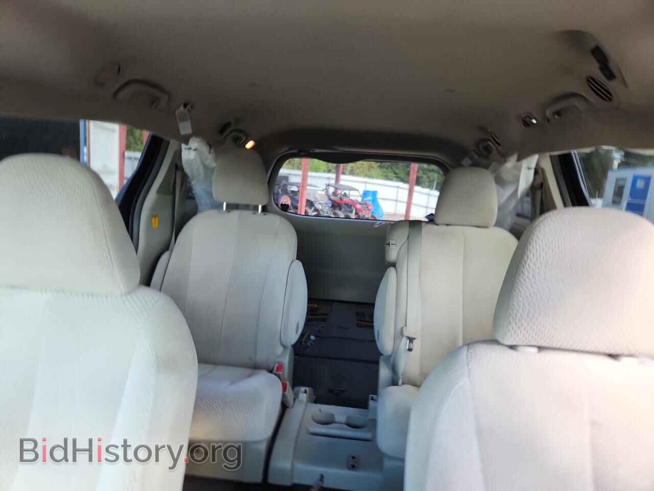 2011 TOYOTA All Models - VIN: 5TDKK3DC1BS156752 - Фото 10