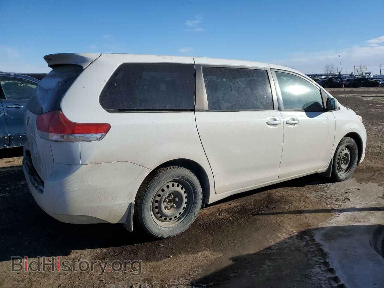 2012 TOYOTA SIENNA - VIN: 5TDKA3DC4CS016084 - Фото 3