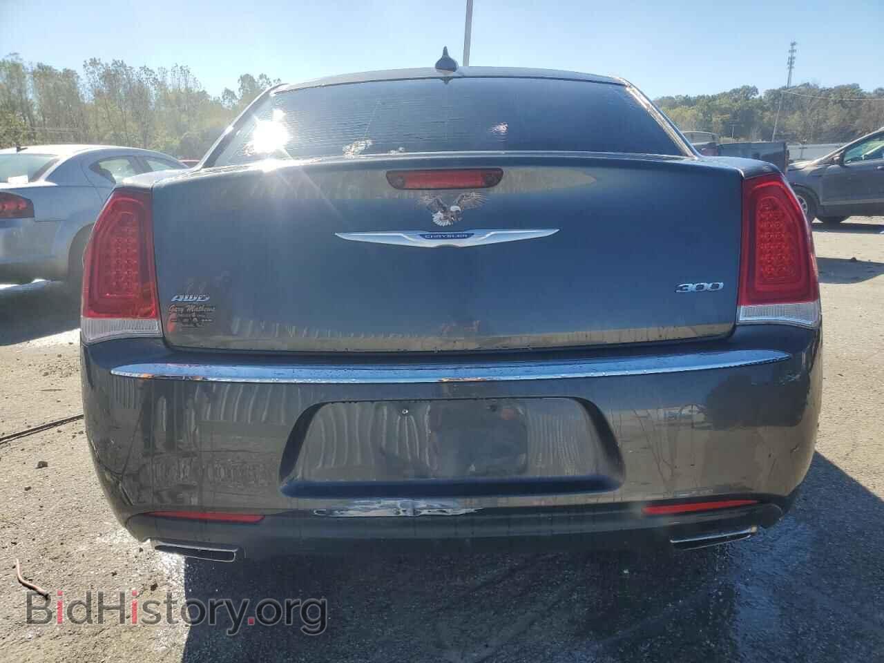 2019 CHRYSLER 300 - VIN: 2C3CCAKG7KH690885 - Фото 6