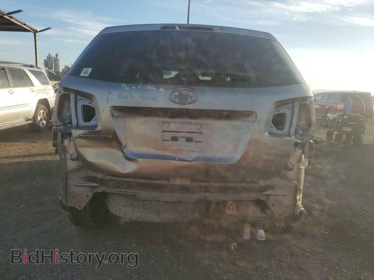 2012 KIA SORENTO - VIN: 5XYKTCA62CG255185 - Фото 6