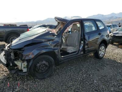 2012 Subaru FORESTER 2.5X, темно-серый — VIN JF2SHAAC8CH417339, Copart