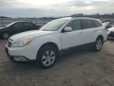 2011 Subaru LEGACY 2.5I Premium, white — VIN 4S4BRBCC6B3399221, Copart
