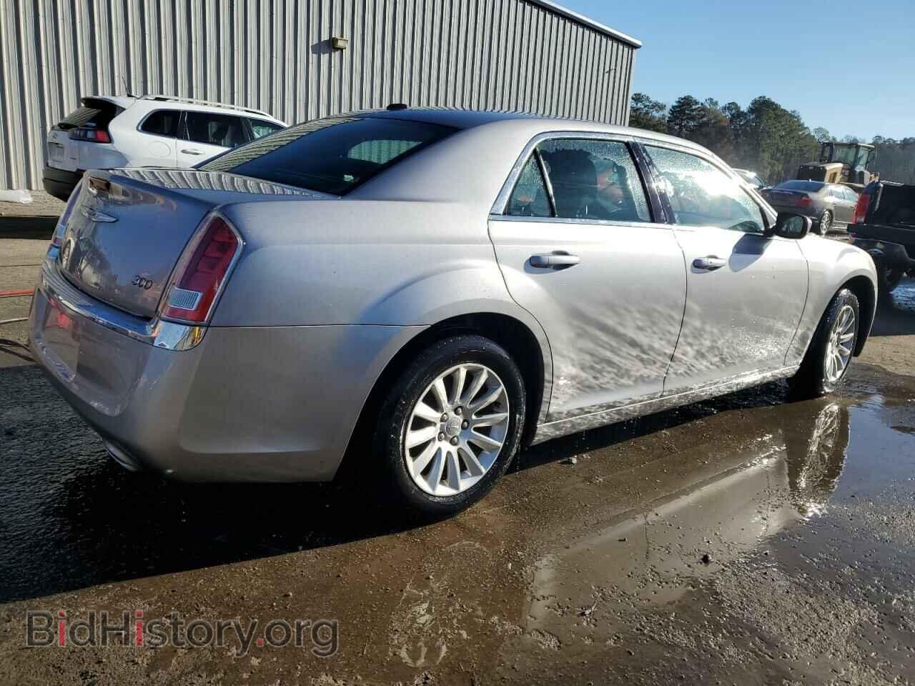 2014 CHRYSLER 300 - VIN: 2C3CCAAG2EH375983 - Фото 3