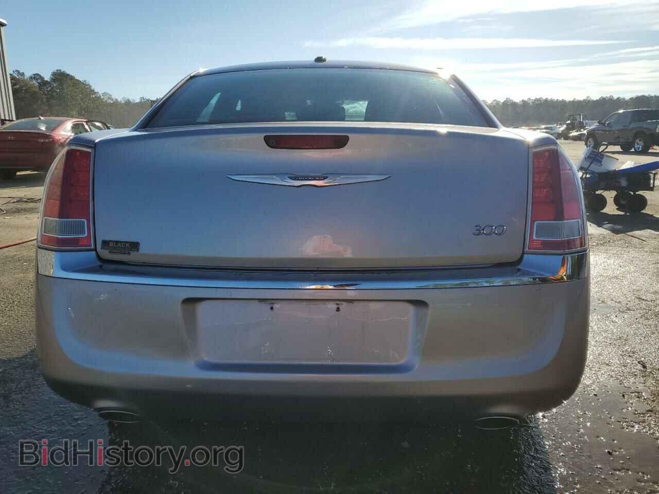 2014 CHRYSLER 300 - VIN: 2C3CCAAG2EH375983 - Фото 6