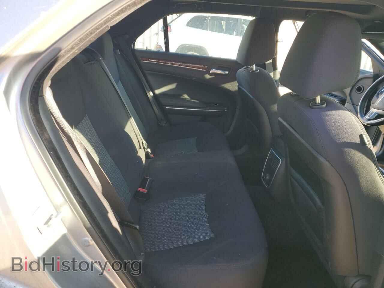 2014 CHRYSLER 300 - VIN: 2C3CCAAG2EH375983 - Фото 10