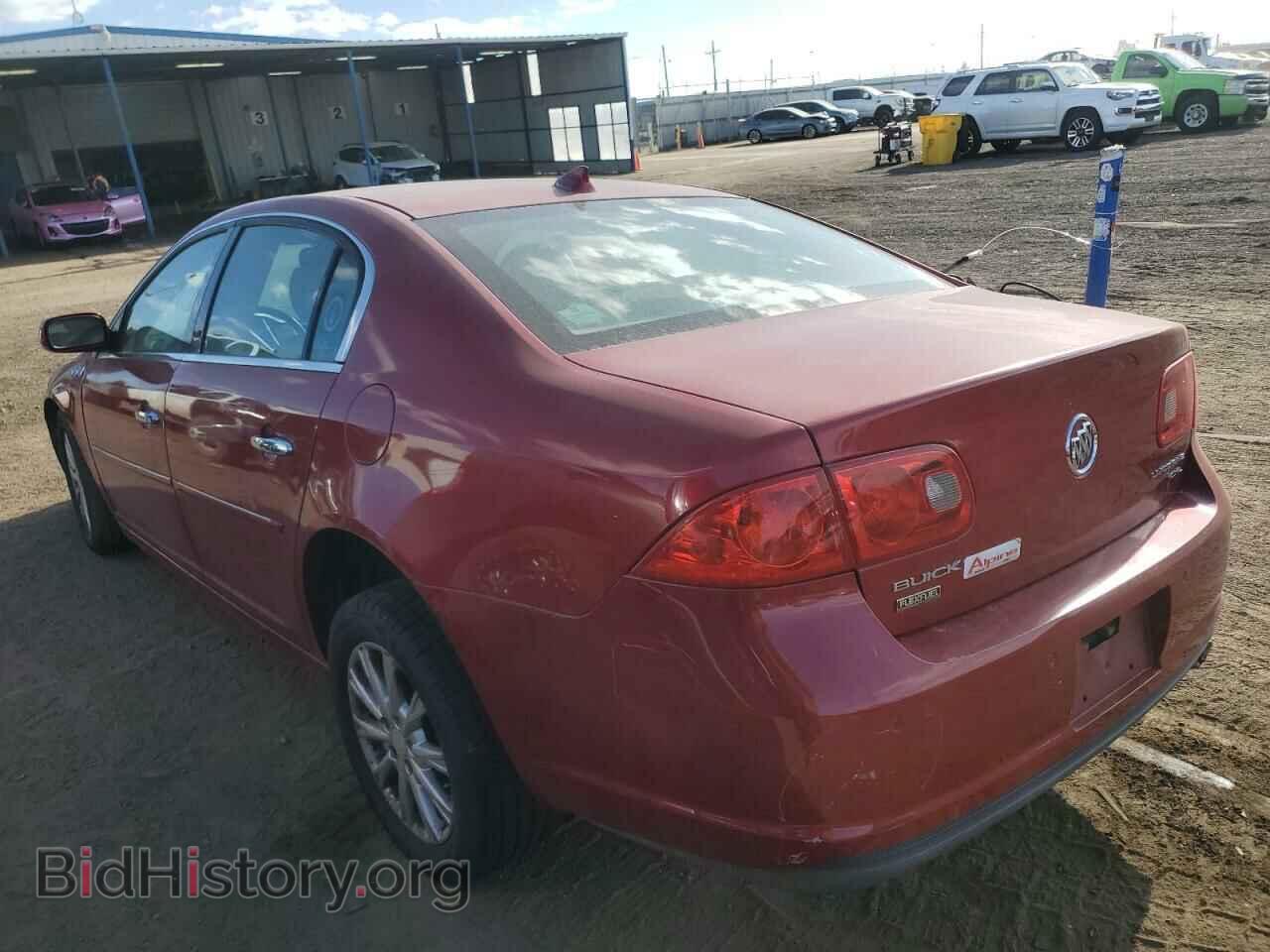 2011 BUICK LUCERNE - VIN: 1G4HC5EM6BU106480 - Фото 2