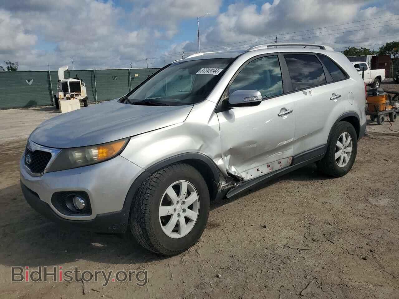 Фотография 5XYKTCA11BG045728 - KIA SORENTO 2011