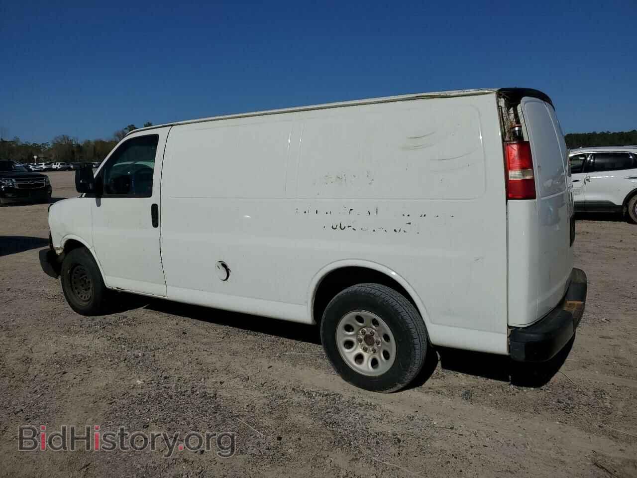 2010 CHEVROLET EXPRESS - VIN: 1GCUGADX4A1120633 - Фото 2