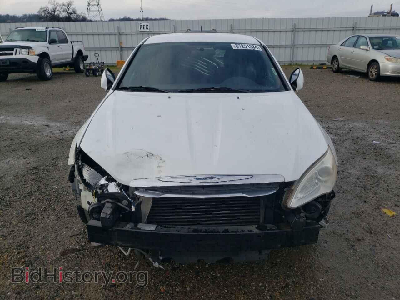 2014 CHRYSLER 200 - VIN: 1C3CCBAB3EN210705 - Фото 5