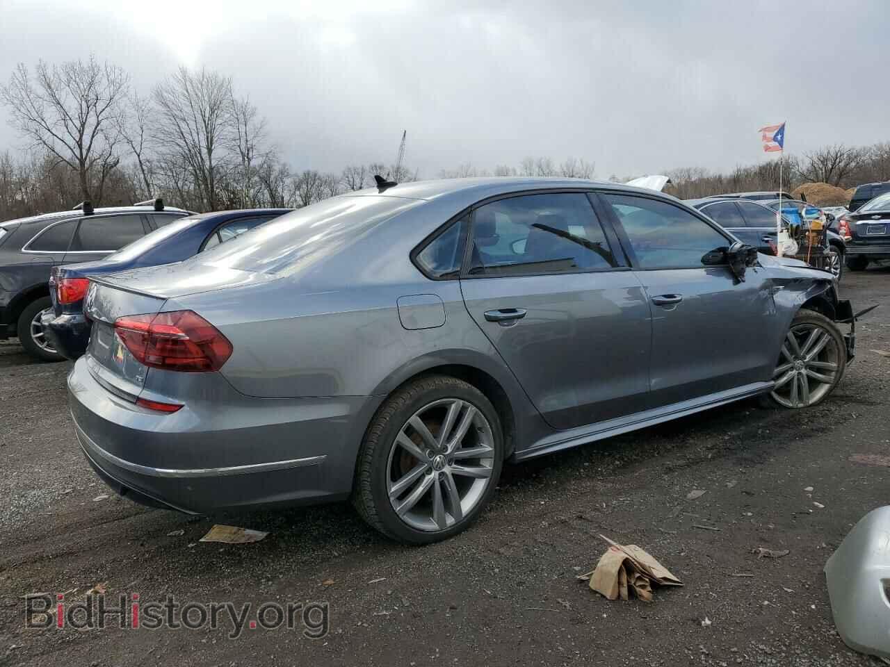 2018 VOLKSWAGEN PASSAT - VIN: 1VWAA7A36JC046111 - Фото 3