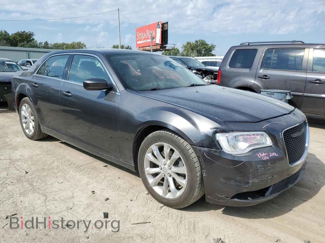 2016 CHRYSLER 300 - VIN: 2C3CCARG7GH261680 - Фото 4