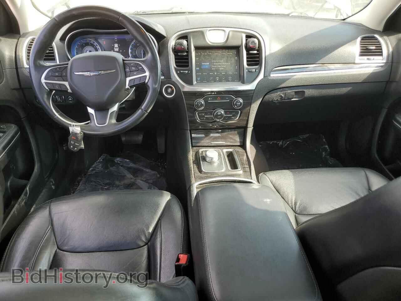 2016 CHRYSLER 300 - VIN: 2C3CCARG7GH261680 - Фото 8