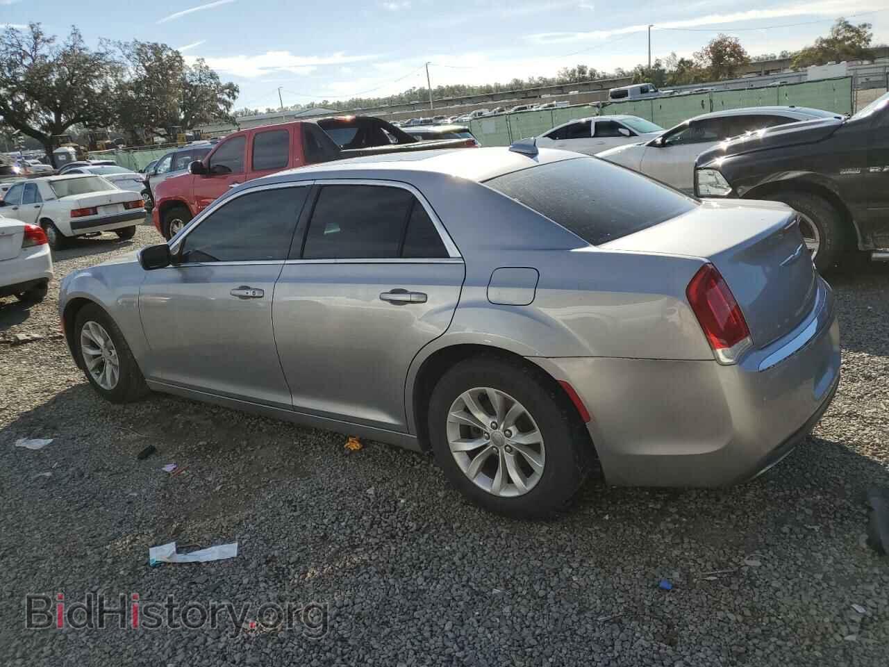 2016 CHRYSLER 300 - VIN: 2C3CCAAG3GH189517 - Фото 2