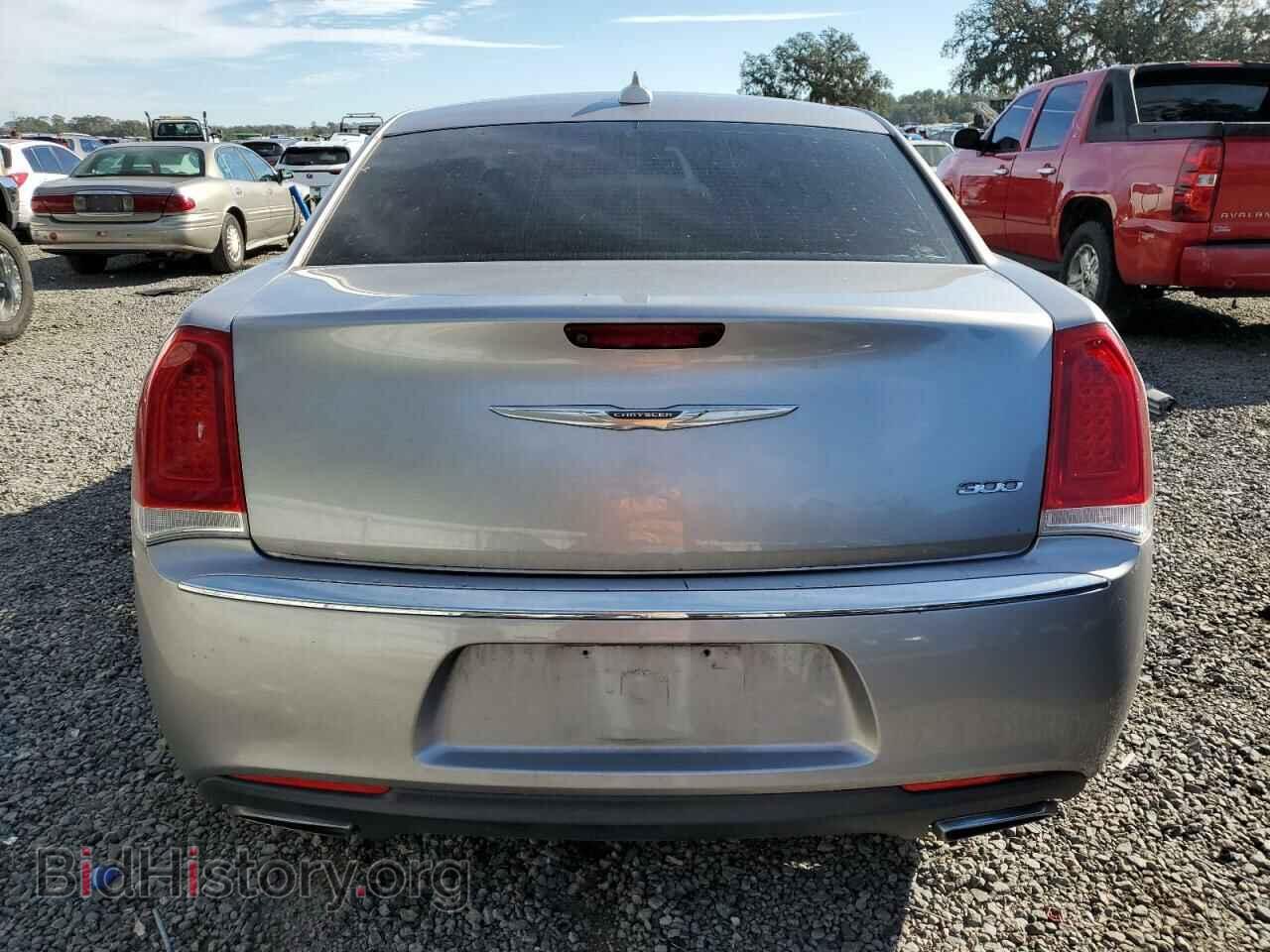2016 CHRYSLER 300 - VIN: 2C3CCAAG3GH189517 - Фото 6