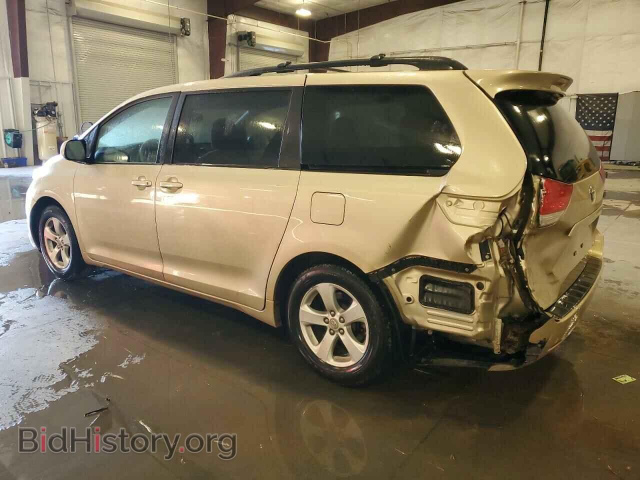2011 TOYOTA All Models - VIN: 5TDKK3DC6BS053620 - Фото 2