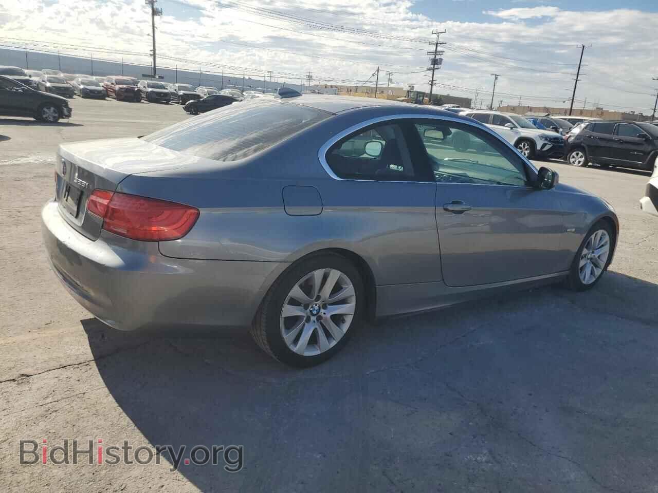 2012 BMW 3 SERIES - VIN: WBAKE5C53CE756117 - Фото 3