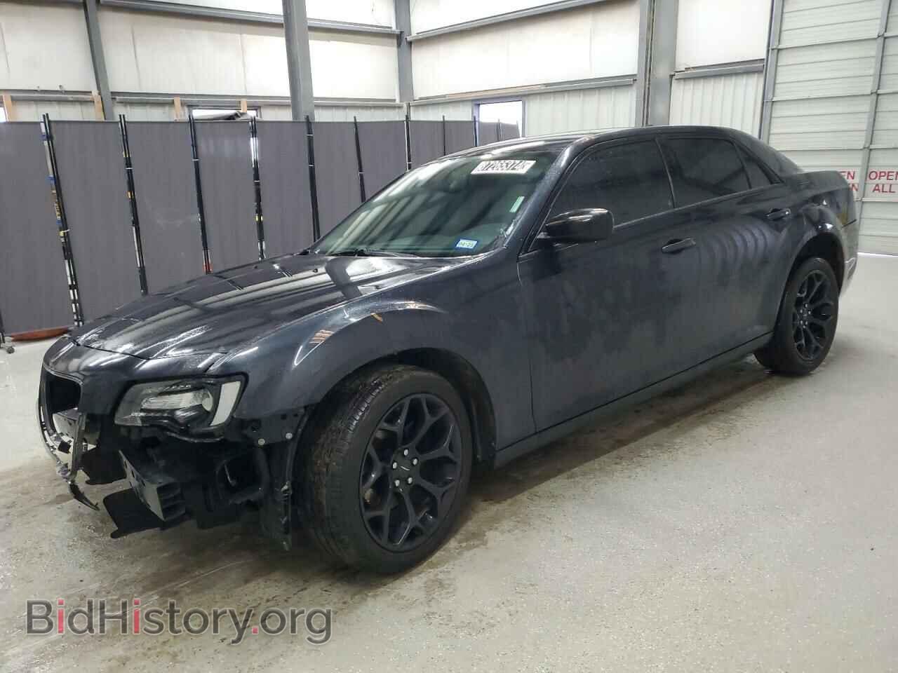 Фотография 2C3CCAAG8KH609944 - CHRYSLER 300 2019
