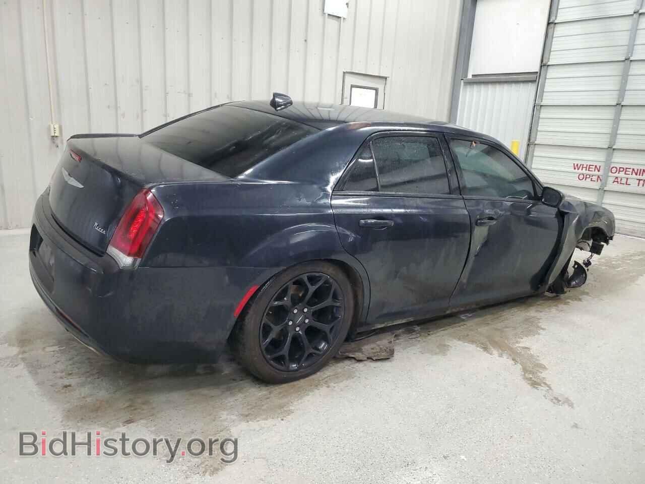 2019 CHRYSLER 300 - VIN: 2C3CCAAG8KH609944 - Фото 3