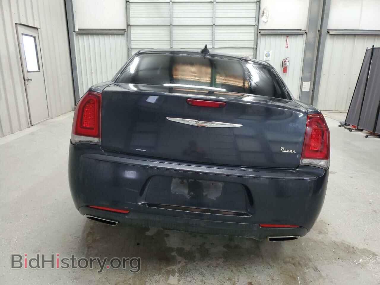 2019 CHRYSLER 300 - VIN: 2C3CCAAG8KH609944 - Фото 6
