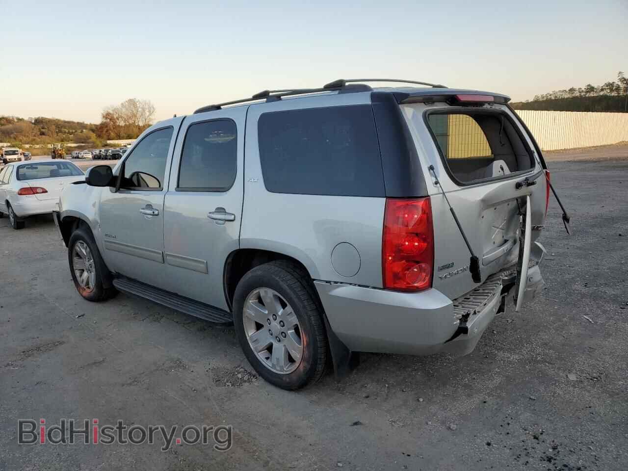 2011 GMC YUKON - VIN: 1GKS2CE06BR223711 - Фото 2