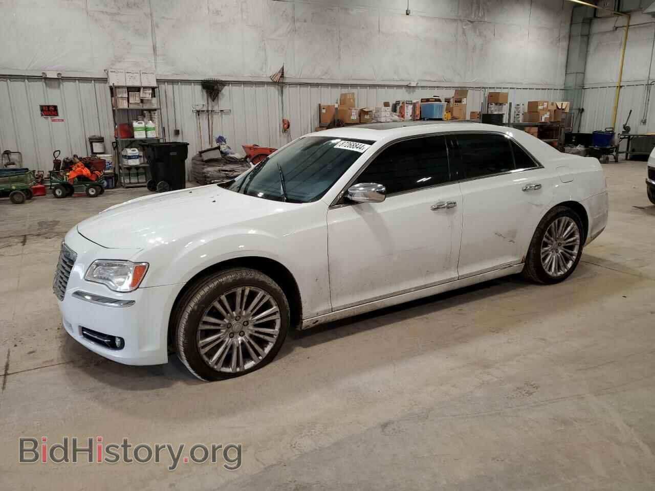 Photo 2C3CA6CT9BH564526 - CHRYSLER 300 2011