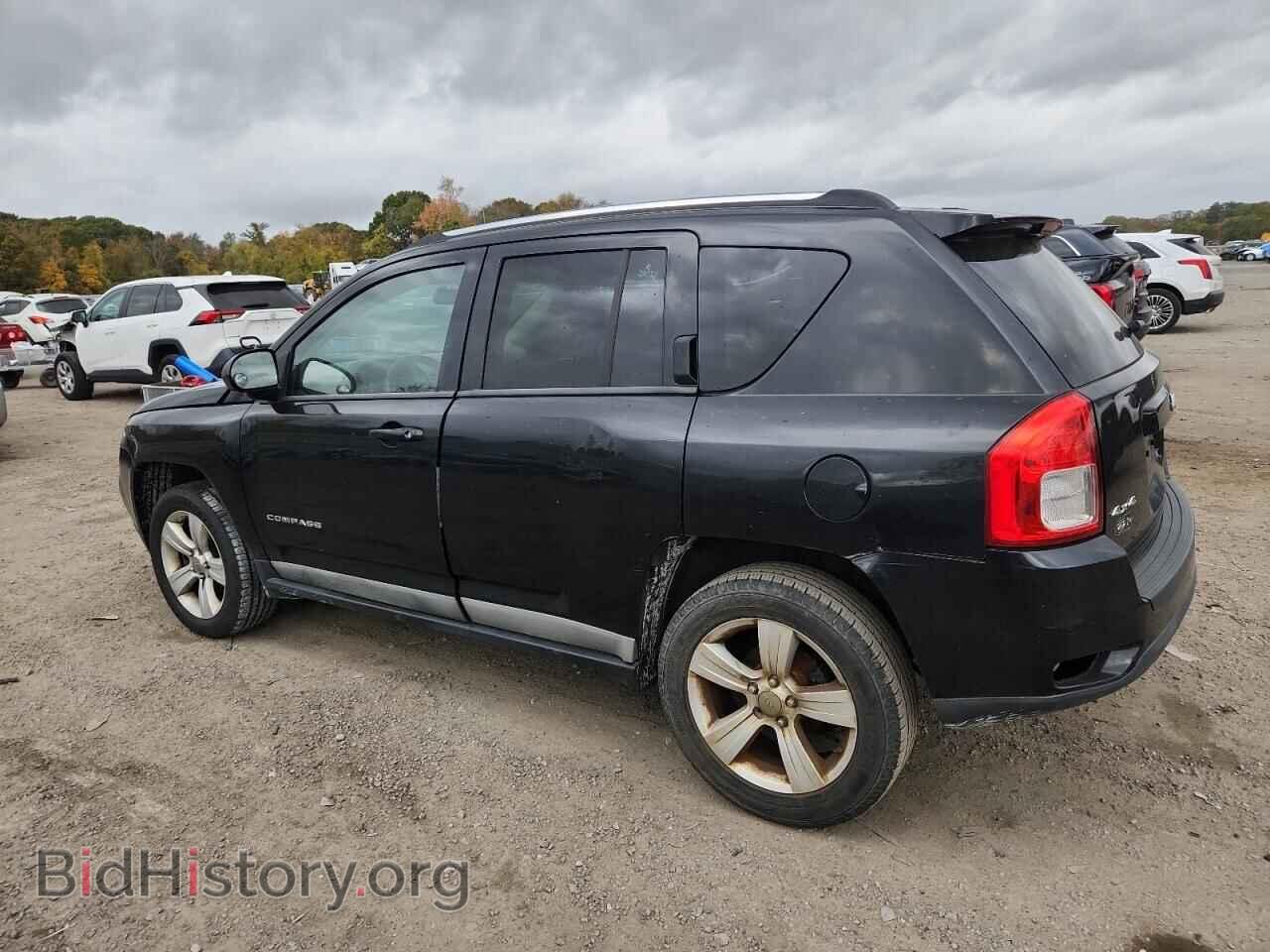 2011 JEEP COMPASS - VIN: 1J4NF1FB0BD135228 - Фото 2
