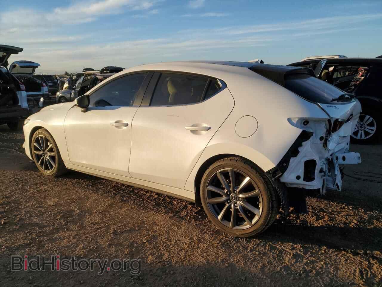 2019 MAZDA 3 - VIN: JM1BPBMM4K1122953 - Фото 2