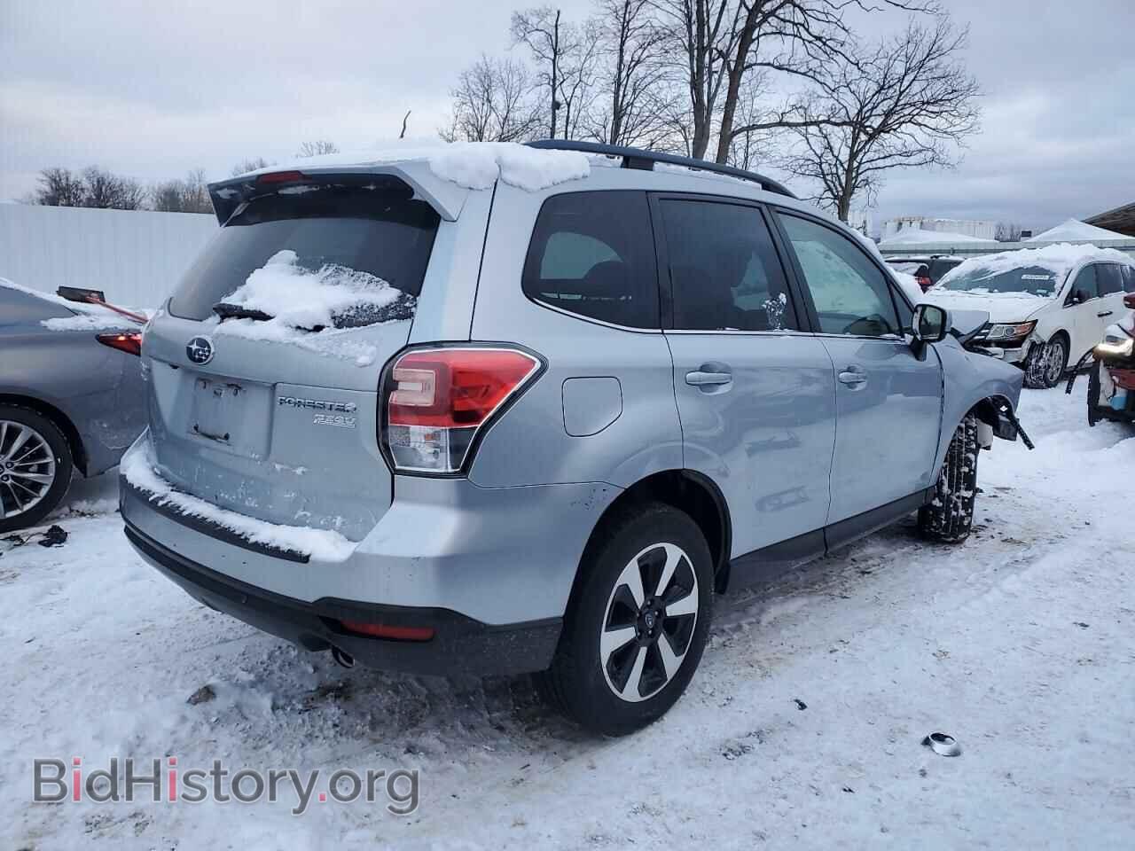 2017 SUBARU FORESTER - VIN: JF2SJARC1HH811491 - Фото 3