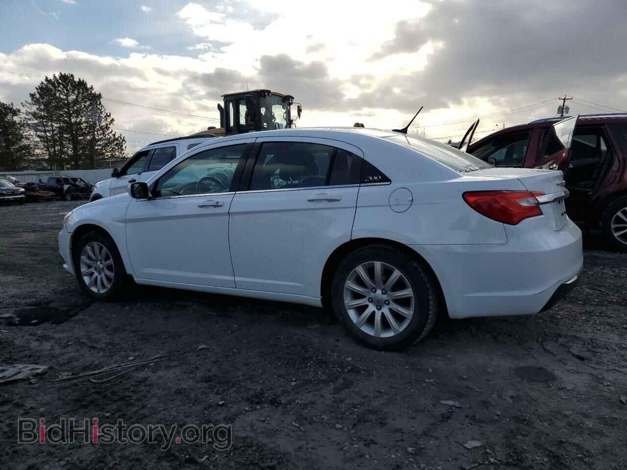 2011 CHRYSLER 200 - VIN: 1C3BC1FB2BN555685 - Фото 2