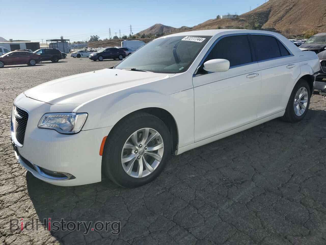 Фотография 2C3CCAAG7FH893685 - CHRYSLER 300 2015