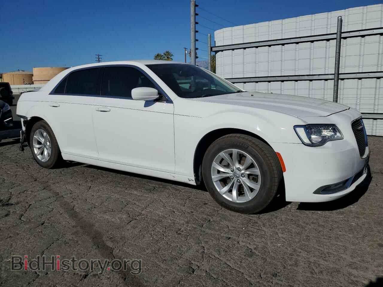 2015 CHRYSLER 300 - VIN: 2C3CCAAG7FH893685 - Фото 4