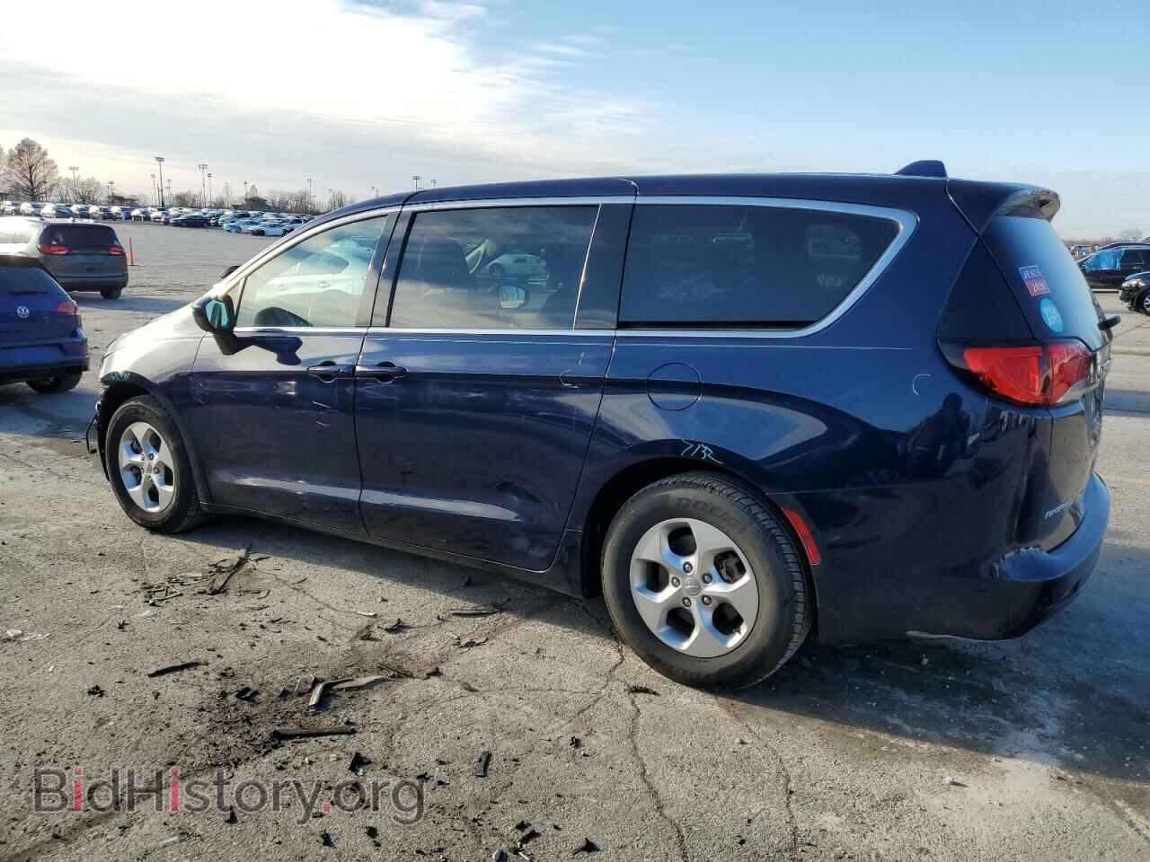 2017 CHRYSLER PACIFICA - VIN: 2C4RC1CG8HR609982 - Фото 2