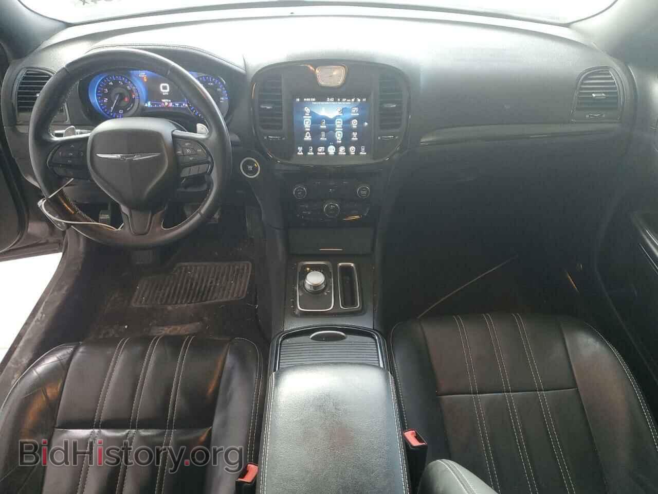 2016 CHRYSLER 300 - VIN: 2C3CCAGG7GH183145 - Фото 8