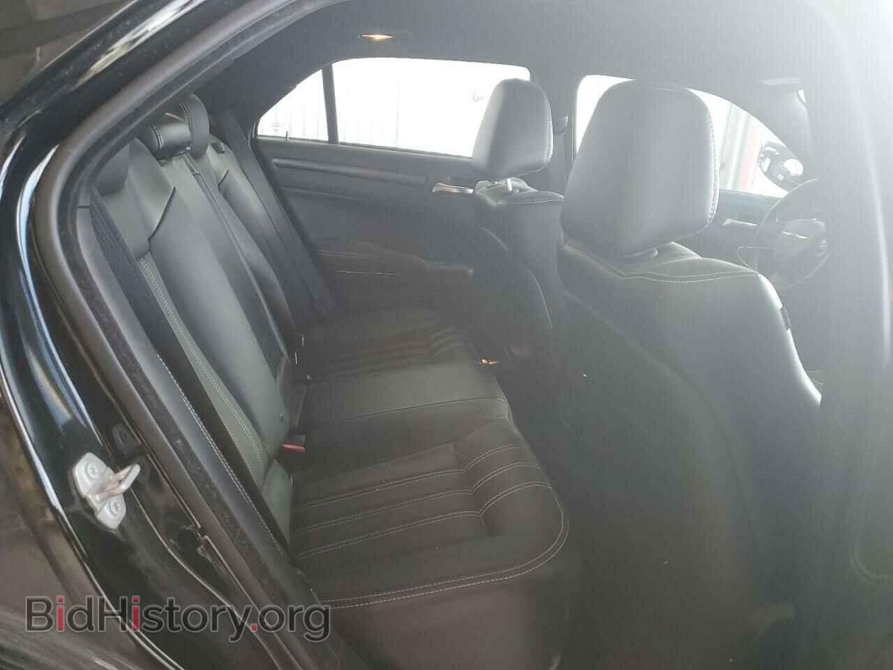 2016 CHRYSLER 300 - VIN: 2C3CCAGG7GH183145 - Фото 10
