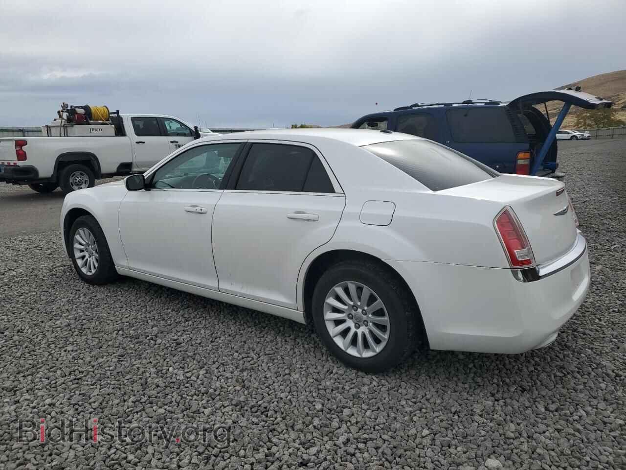 2011 CHRYSLER 300 - VIN: 2C3CA4CG4BH529898 - Фото 2