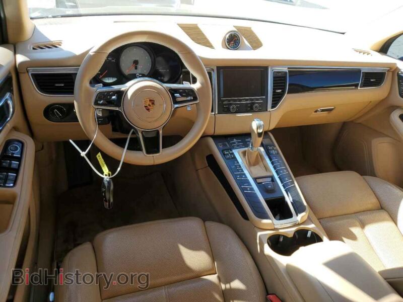 2016 Porsche MACAN (VIN WP1AB2A57GLB50229) — фото 8 из 13