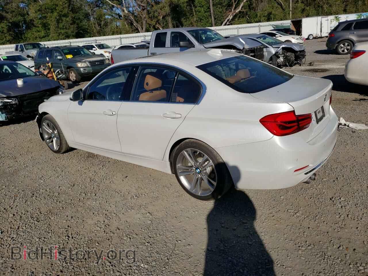 2018 BMW 3 SERIES - VIN: WBA8B9C59JEE82111 - Фото 2
