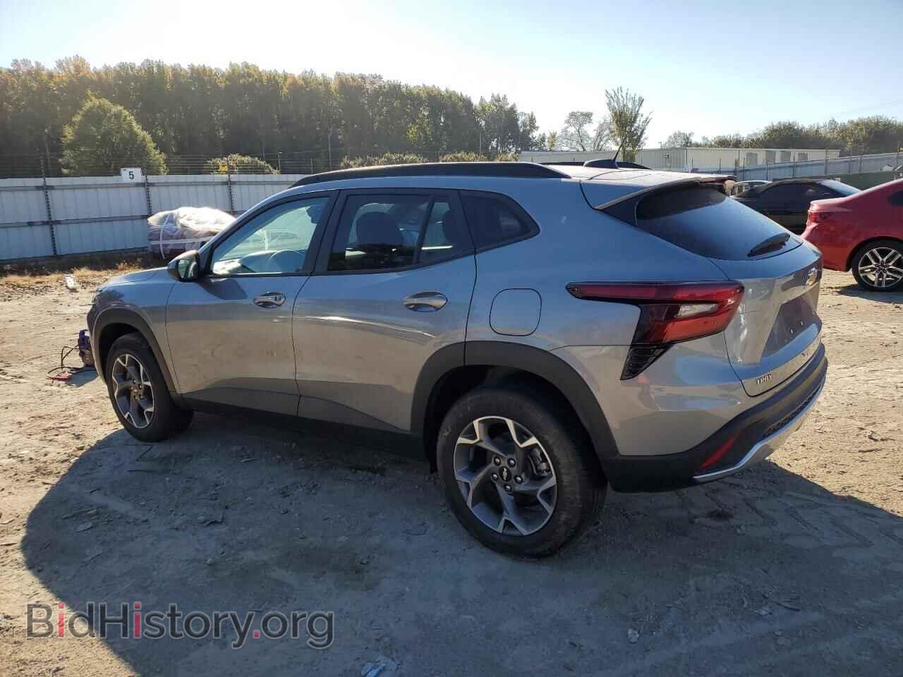 2025 CHEVROLET TRAX - VIN: KL77LHEP1SC322400 - Фото 2