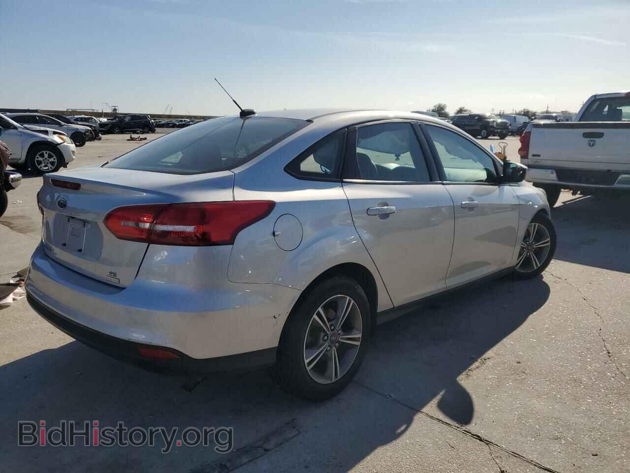2018 FORD FOCUS - VIN: 1FADP3FE1JL270488 - Фото 3