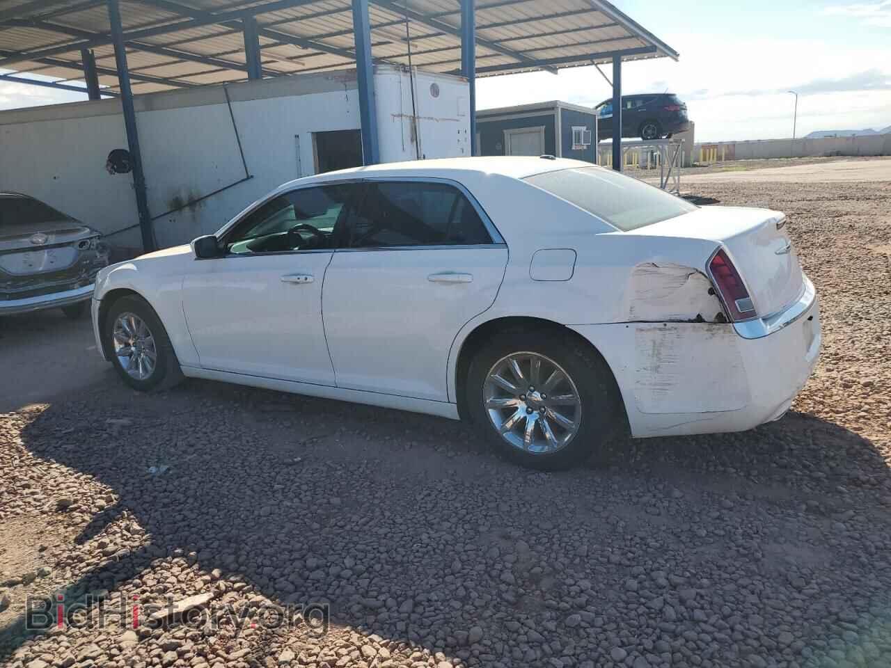 2014 CHRYSLER 300 - VIN: 2C3CCAAG4EH276369 - Фото 2