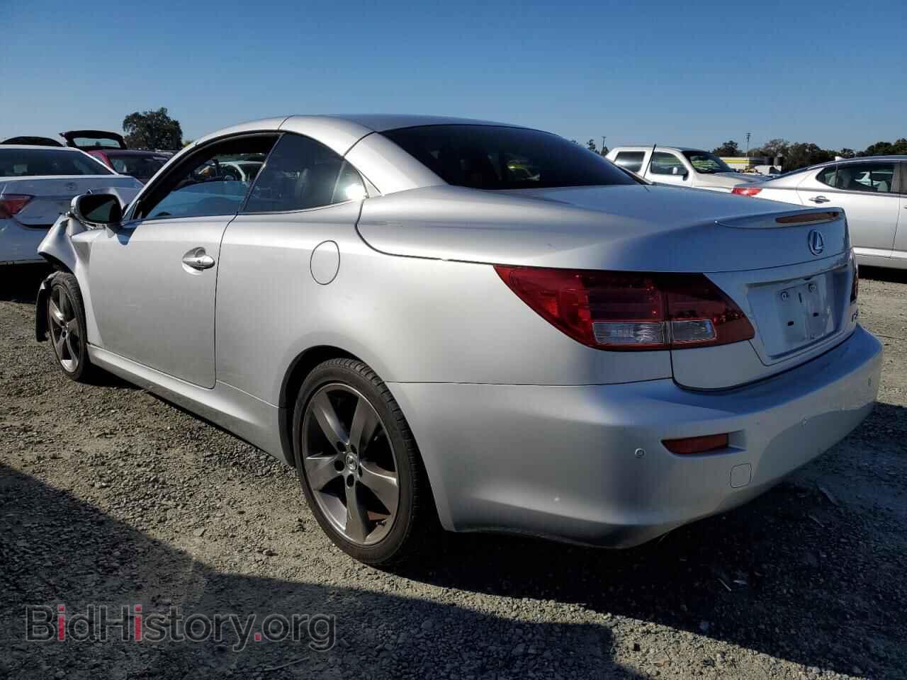 2011 LEXUS IS - VIN: JTHFF2C28B2520647 - Photo 2