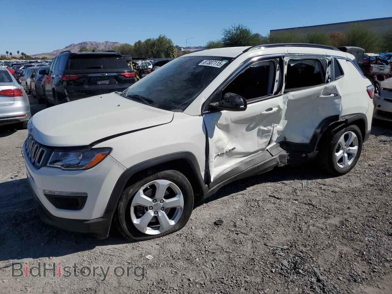 Photo 3C4NJCBB4HT694046 - JEEP COMPASS 2017