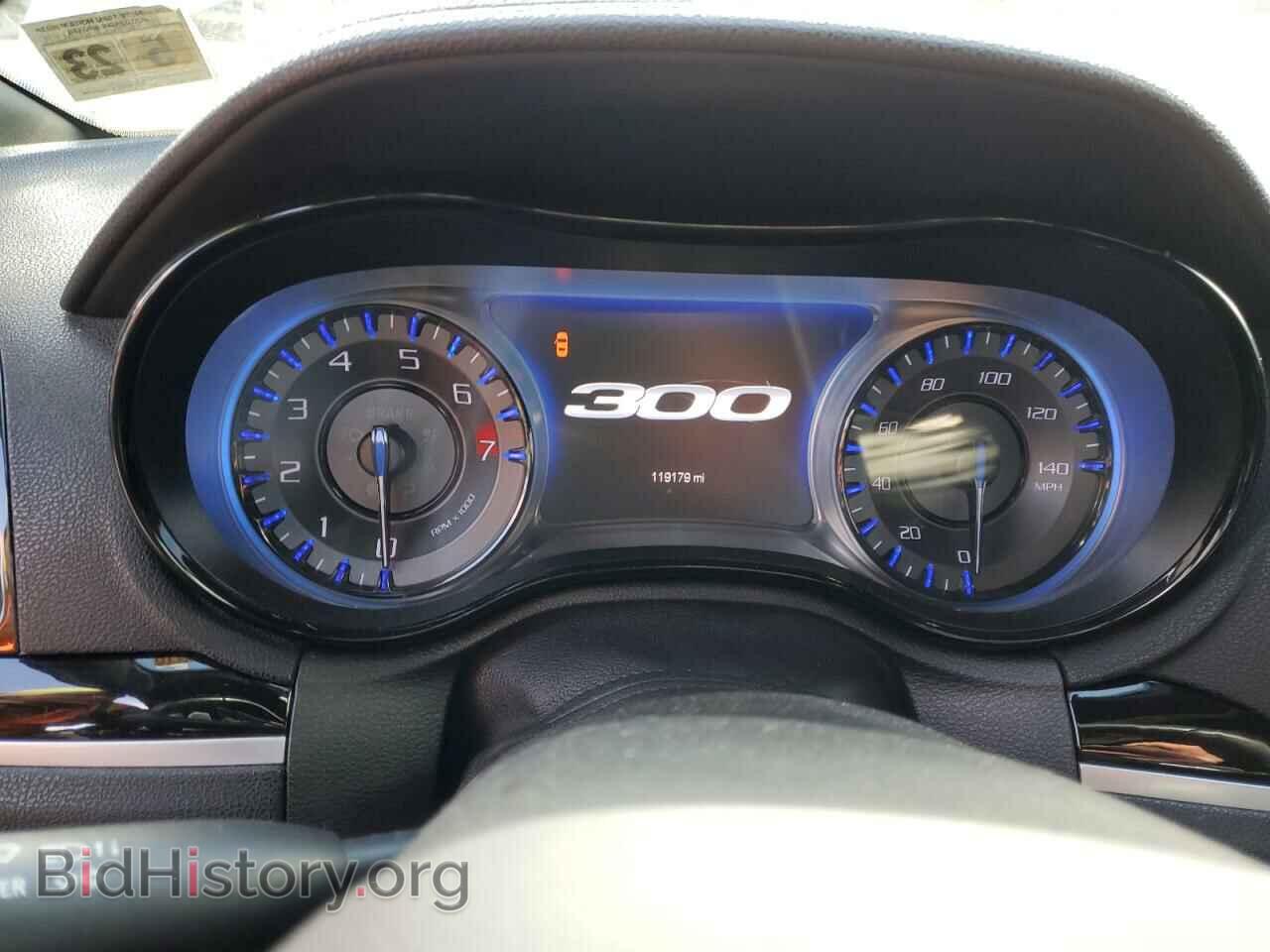 2018 CHRYSLER 300 - VIN: 2C3CCAGGXJH226559 - Фото 9