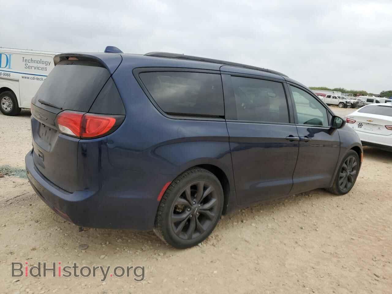 2018 CHRYSLER PACIFICA - VIN: 2C4RC1BG7JR228003 - Фото 3