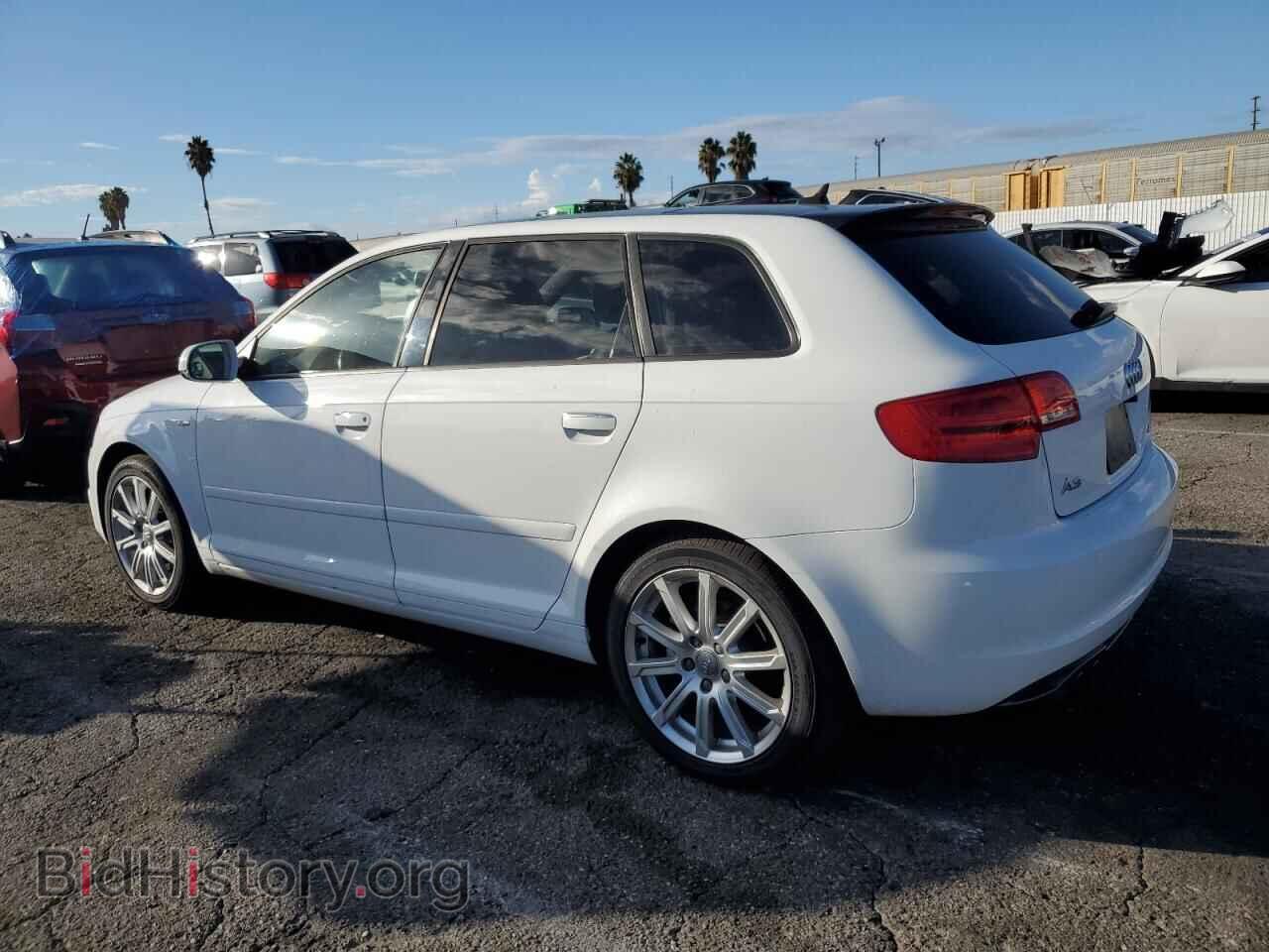 2013 AUDI A3 - VIN: WAUMFAFM8DA031459 - Photo 2